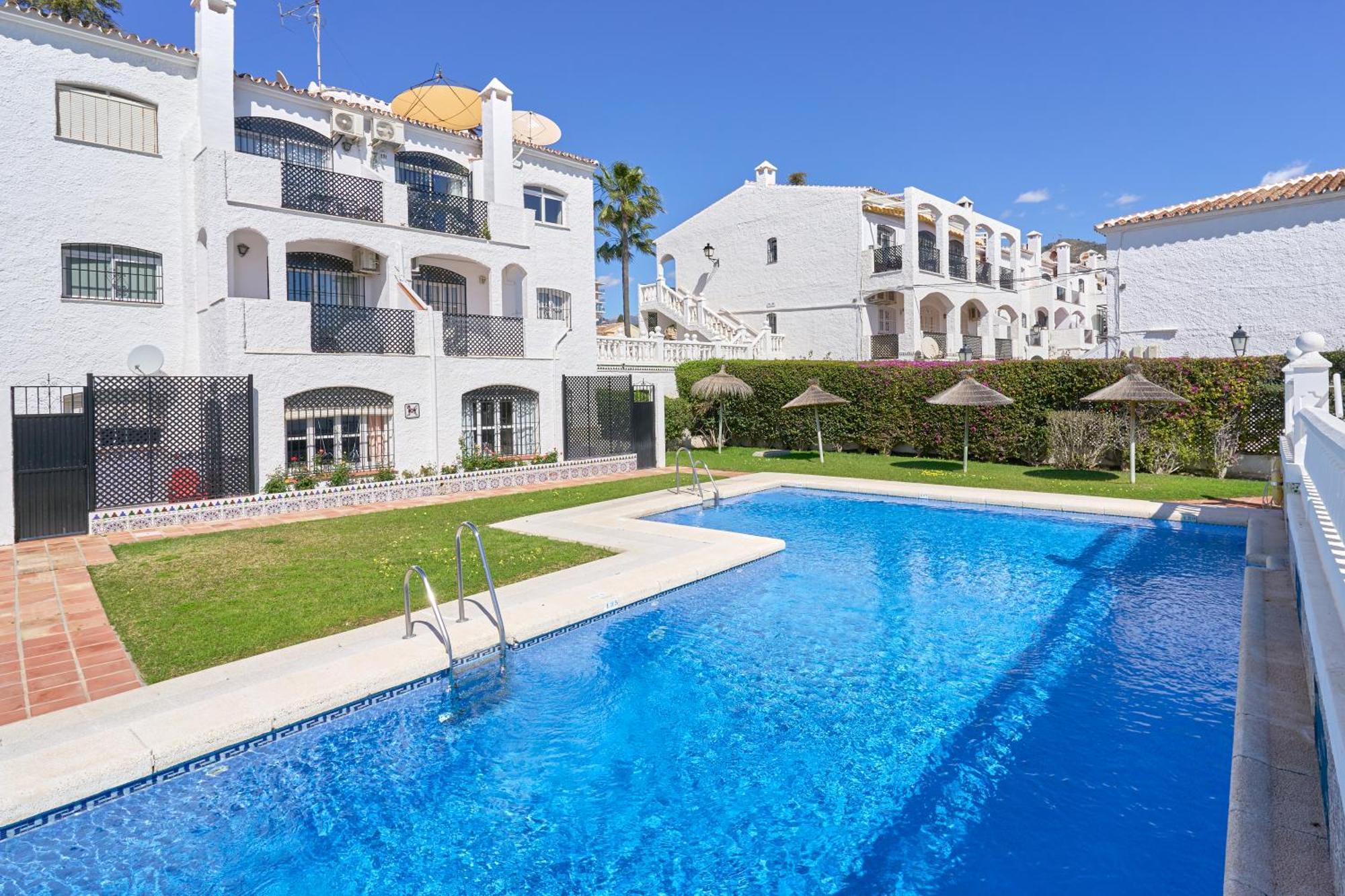 Villa Casa Lena Town House With Pool Nerja Esterno foto