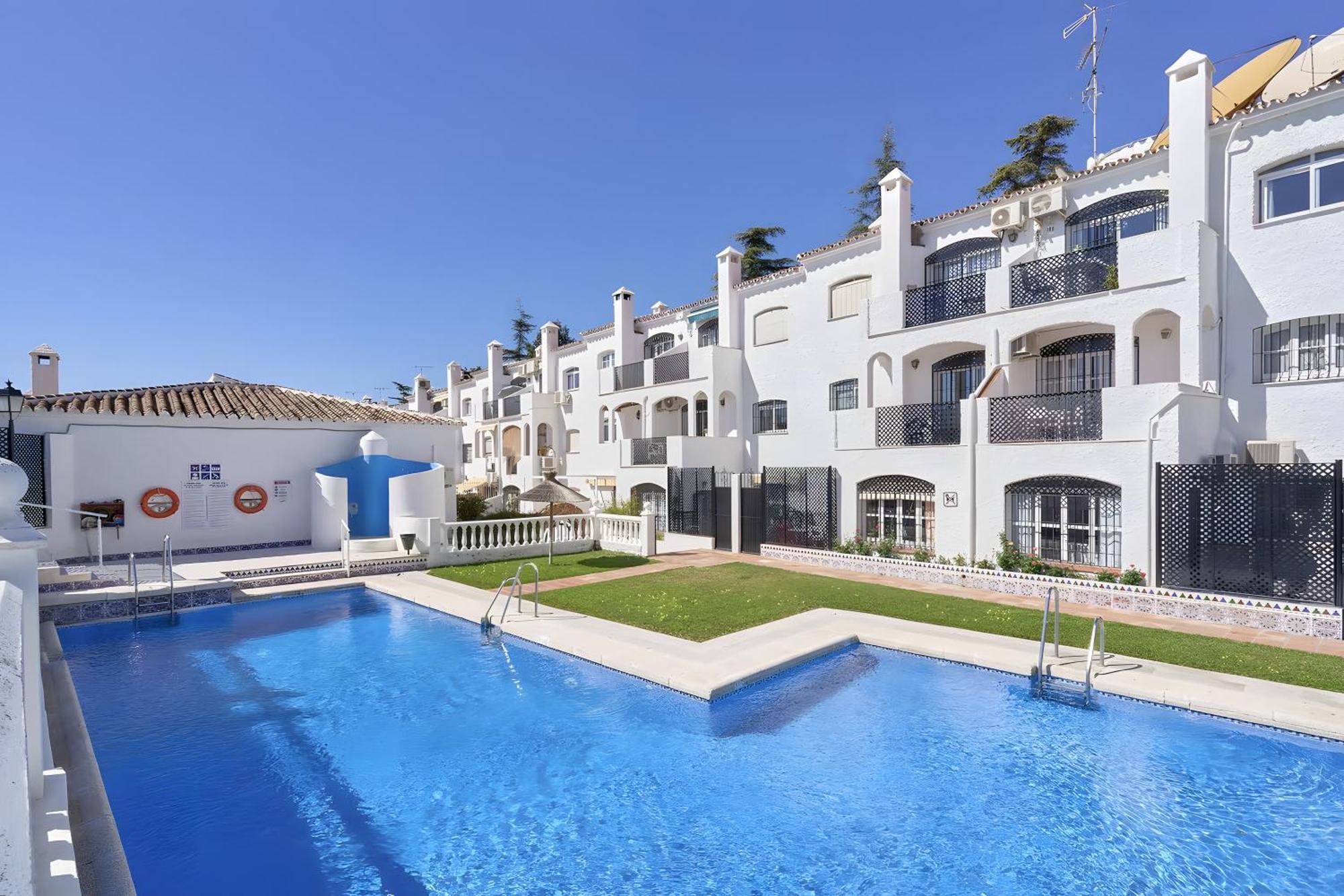 Villa Casa Lena Town House With Pool Nerja Esterno foto