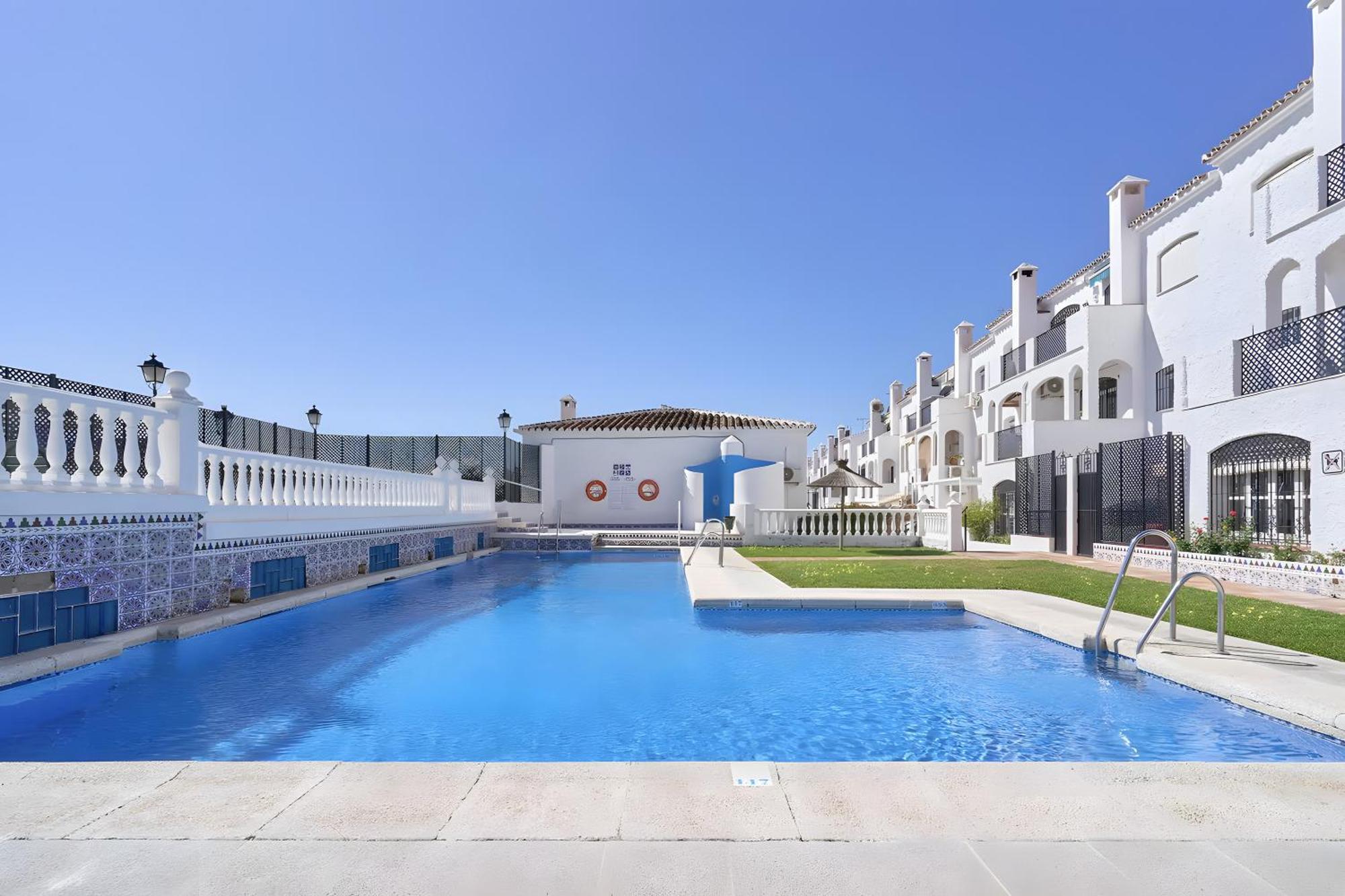 Villa Casa Lena Town House With Pool Nerja Esterno foto