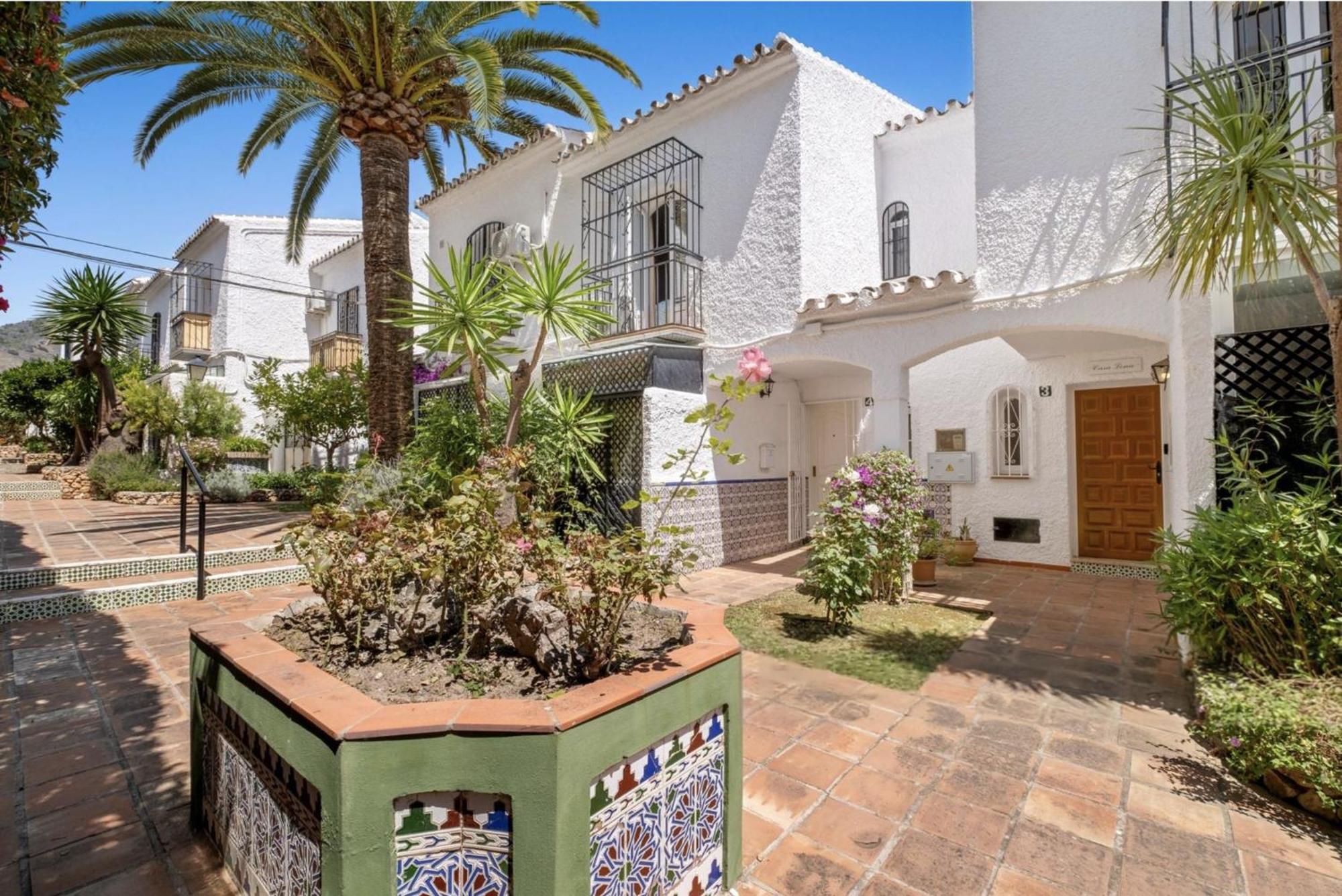 Villa Casa Lena Town House With Pool Nerja Esterno foto
